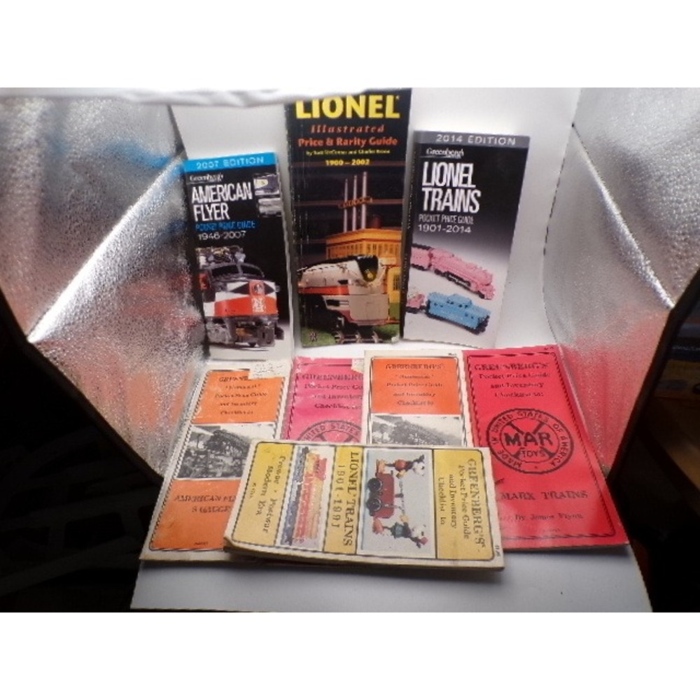 Lot of 8 Lionel American Flyer Marx Train Price Guides Greenberg Rarity Checklis